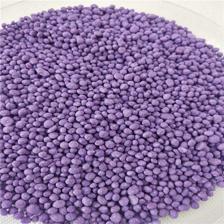 NPK 15 15 15 15是一种均匀的颗粒肥料，适用于需要平衡施用氮、磷和钾肥(比例1:1:1)的作物。